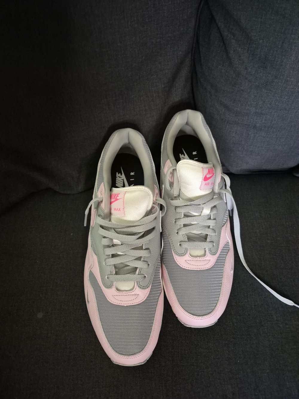 Nike Air Max Men's Grey and Pink Running Sneakers